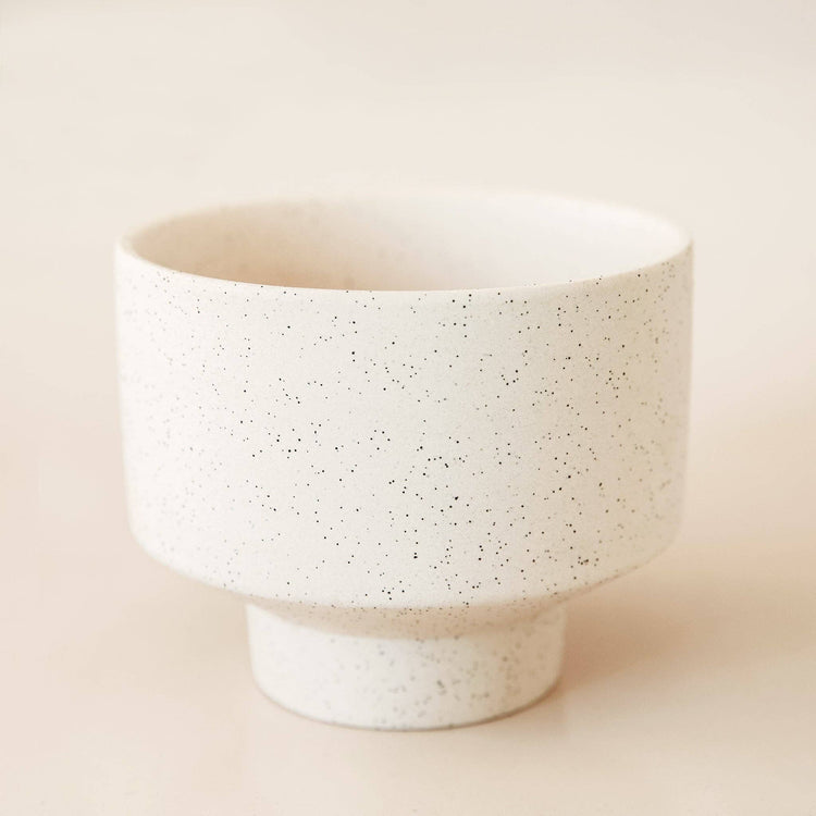 Speckle Footed Pot - Ivory